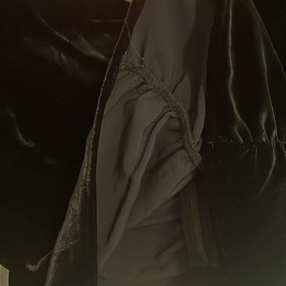 Veronica Beard Pelona Black Velvet Top - Picture 17 of 17